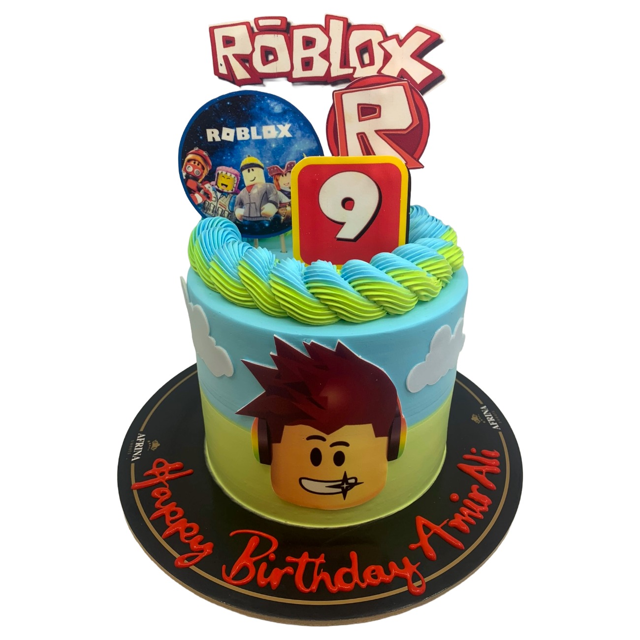 Iconic Roblox Gamer Cake