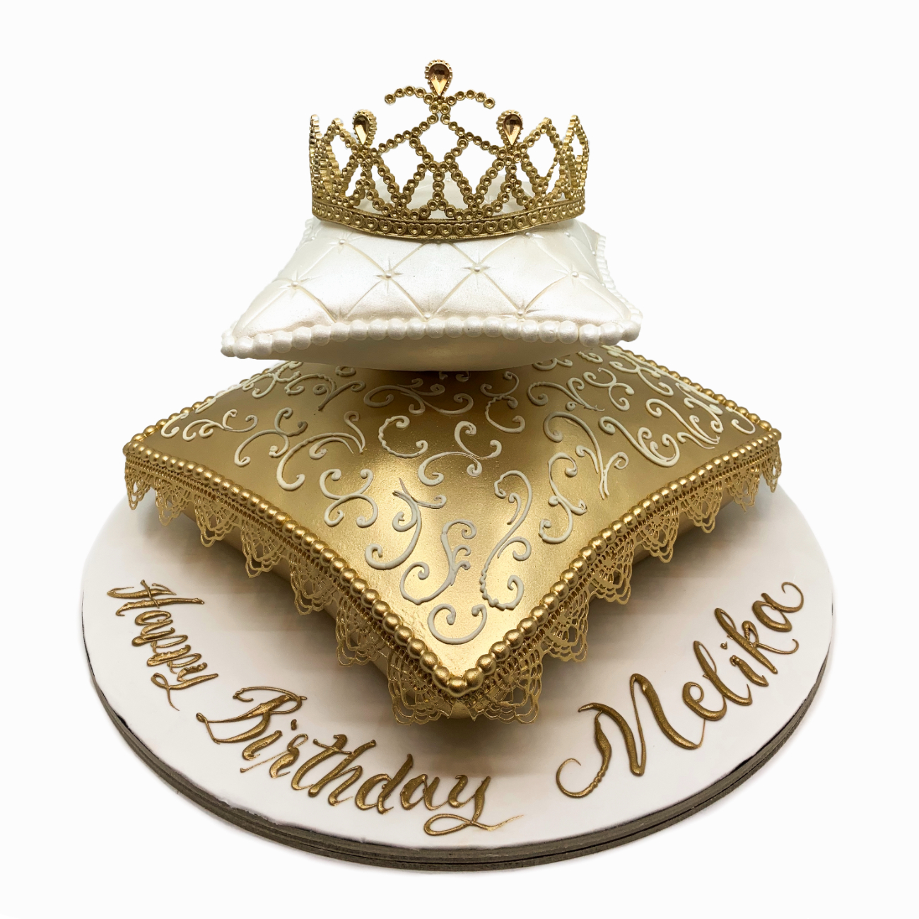 Royal Cushion & Tiara Cake
