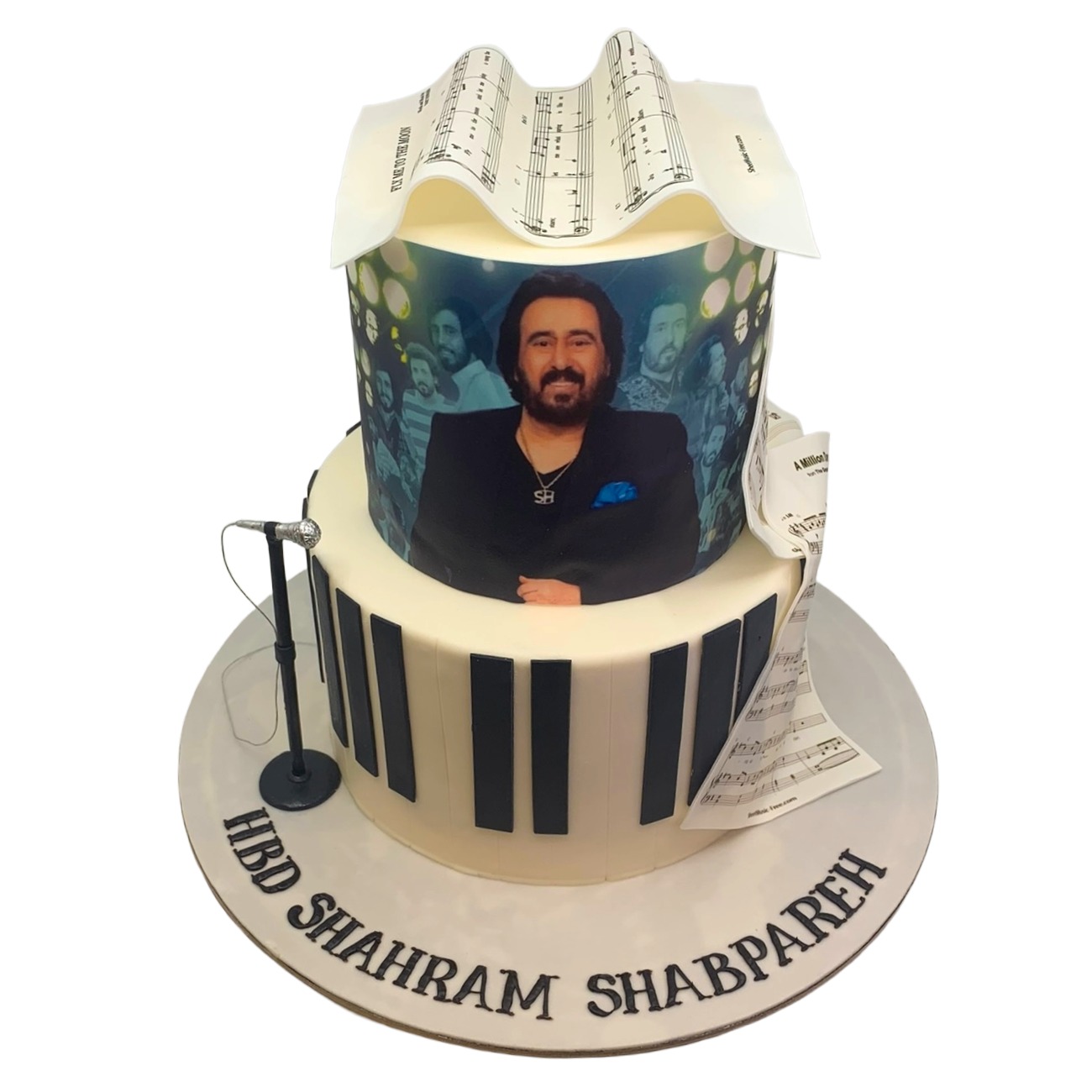 Superstar Stage Piano Cake
